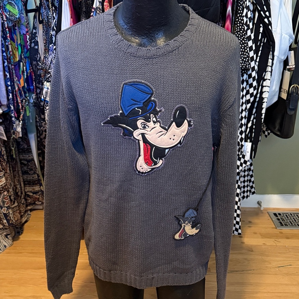 Disney grey Big Bad Wolf men’s sweater Size Large NWT